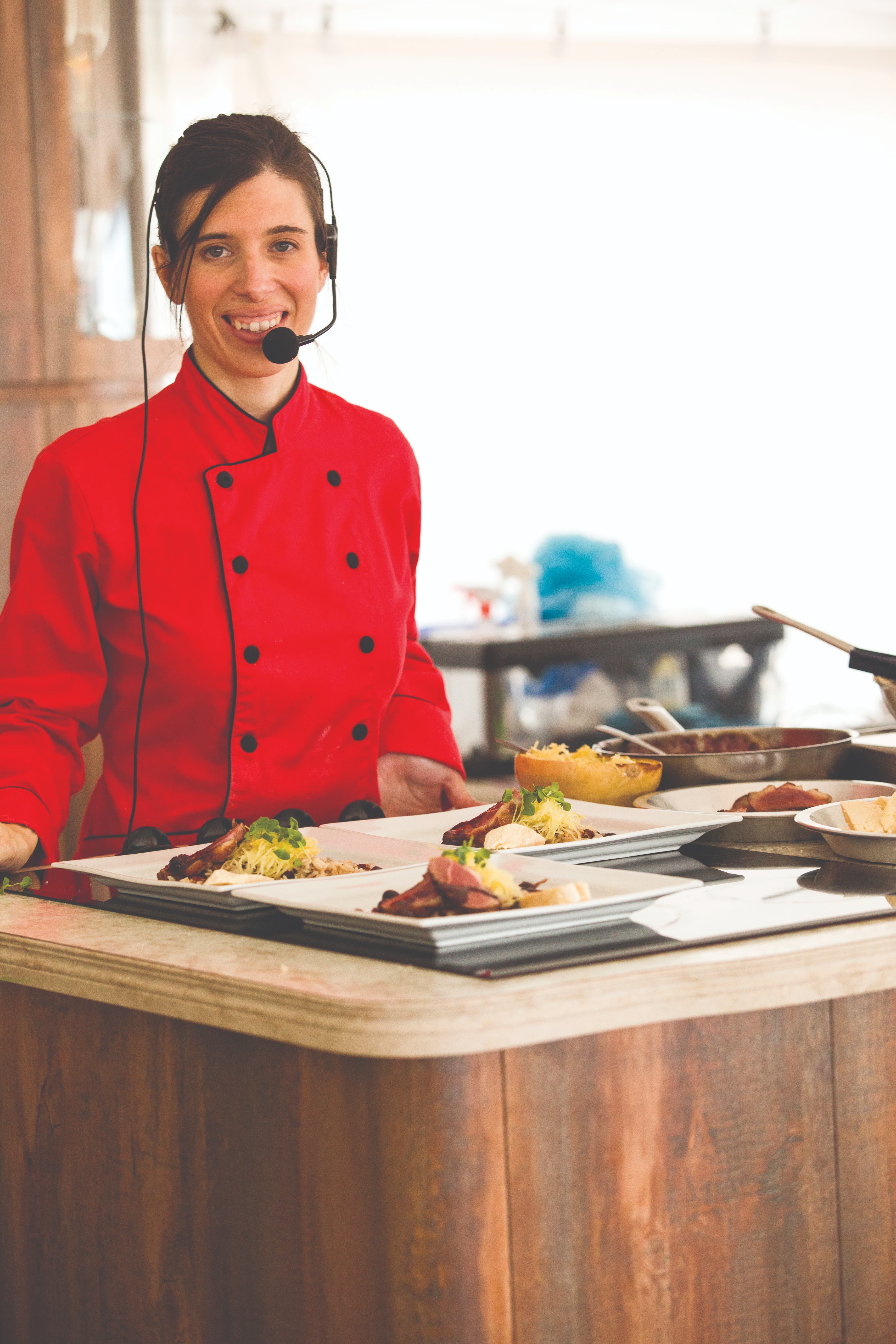 Le Traiteur Québénakis / Chef Lysanne O'Bomsawin